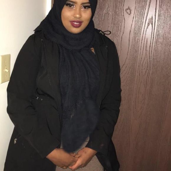 Meet your Posher, Ladan - Picture 1 of 1